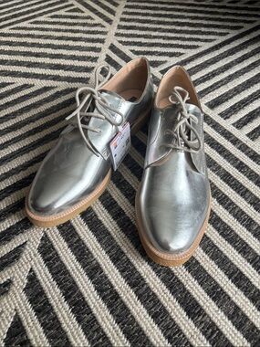Women’s Metallic Silver Lace-Up Derby Shoes - Zara special edition